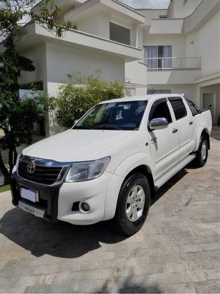 TOYOTA HILUX 2.7 SR 4X2 CD 16V FLEX 4P AUTOMÁTICO TOYOTA HILUX 2.7 SR 4X2 CD 16V FLEX 4P AUTOMÁTICO